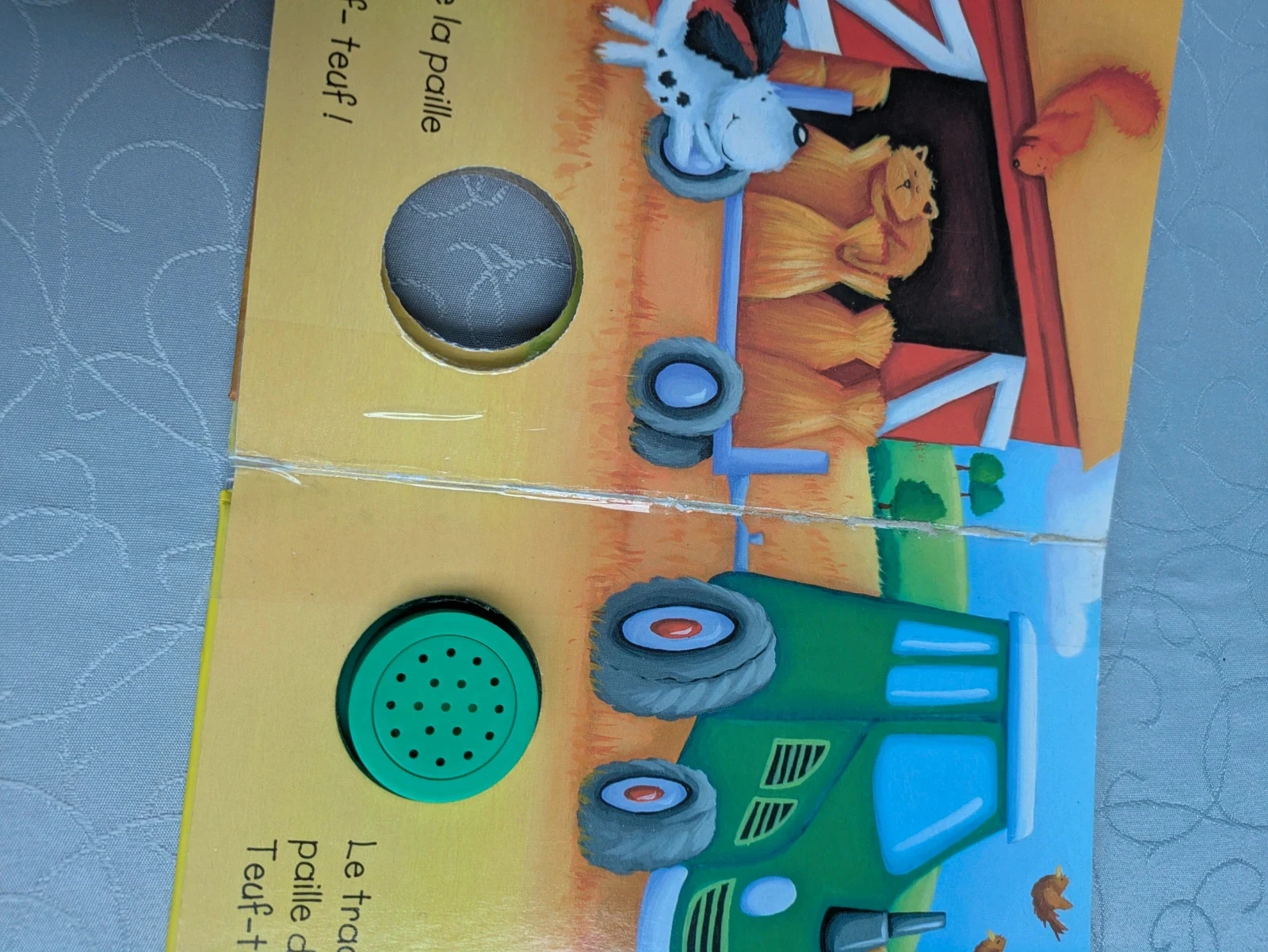 Sound book, the green tractor – photo 4
